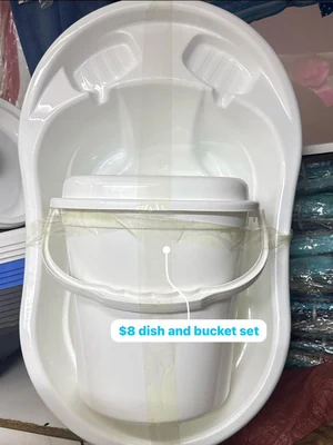 Dish and bucket set