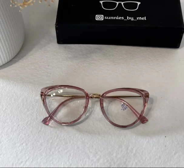 Photochromic Ladies
